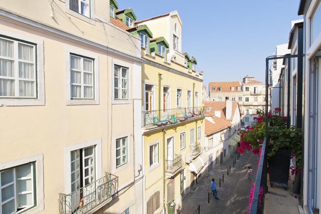 Bairrus Lisbon Apartments - Graca Room photo